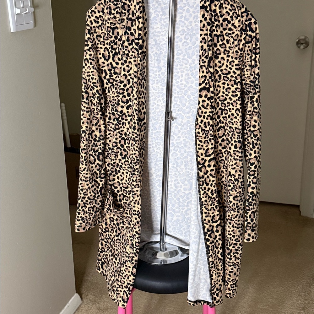 Zenana Outfitters Leopard Print Cardigan